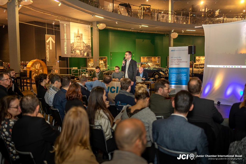 JCI Basel - <strong>Was bekommt man, wenn man Oldtimer-Autos mit jungen Führungskräften mischt? Richtig, die 54. JCI Basel Generalversammlung.</strong>